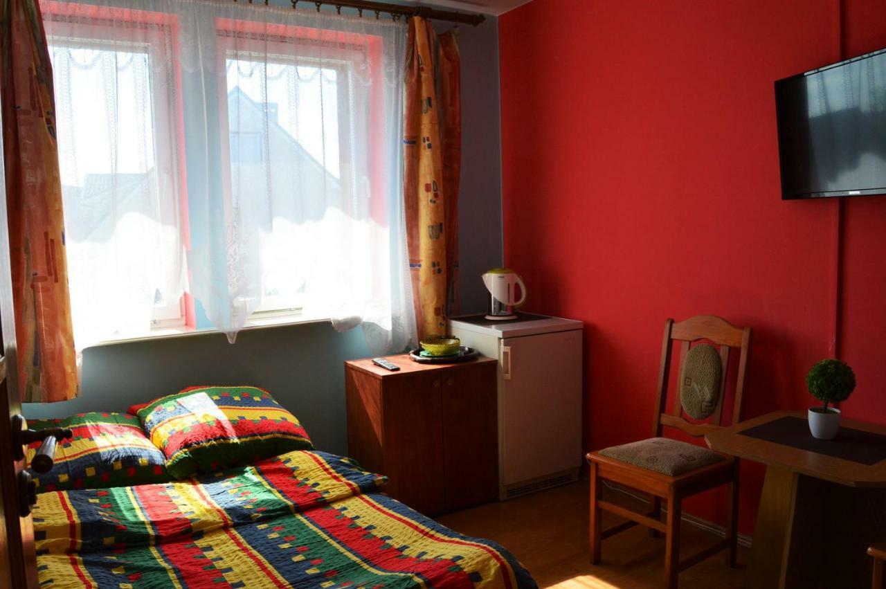 Pokoje Goscinne U Laury Rewal Kültér fotó